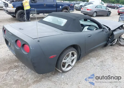 1998 Chevrolet Corvette z USA, uszkodzony, nr VIN 1G1YY32G1W5122393